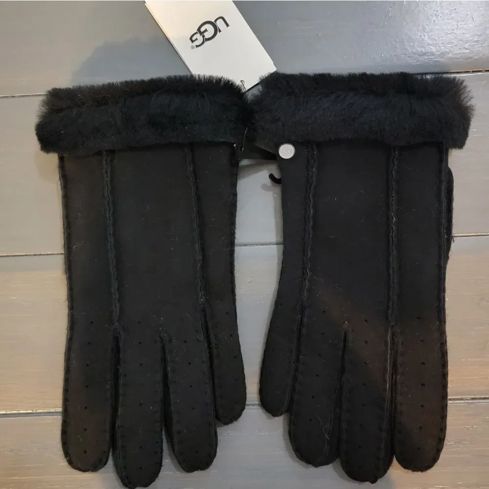 UGG Classic Perforated Genuine Dyed Shearling Gloves Black NEW w tag Size Small